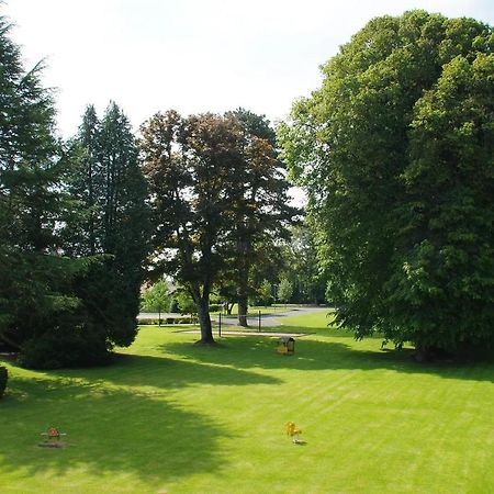 Appartement De Charme Dans Un Chateau A 5 Min D'Honfleur Gonneville-sur-Honfleur Exteriör bild