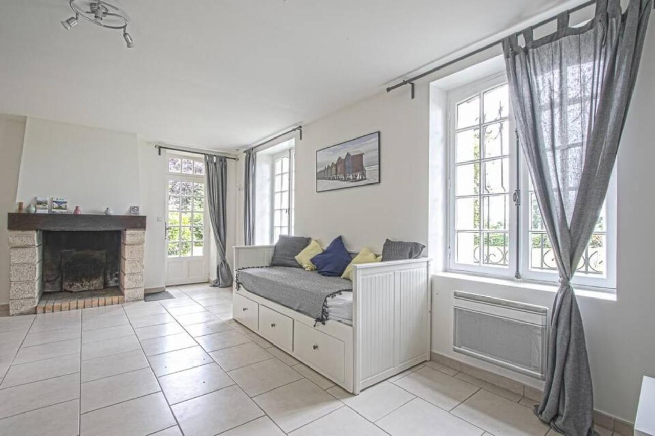 Appartement De Charme Dans Un Chateau A 5 Min D'Honfleur Gonneville-sur-Honfleur Exteriör bild